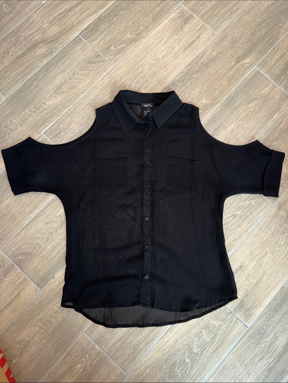 Rue21 Black Cold-Shoulder Button Down Shirt